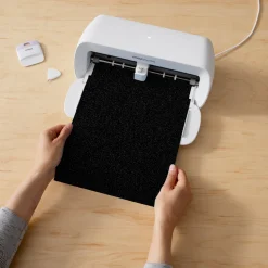 CricutJoyXtra™ SmartIron-On™ mit prismatischem Glitzer (24,1cmx 48,3cm)